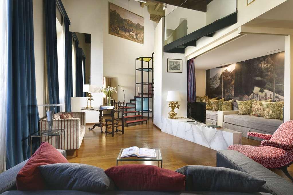 Leone Blu Suites | Una Esperienze Φλωρεντία Δωμάτιο φωτογραφία